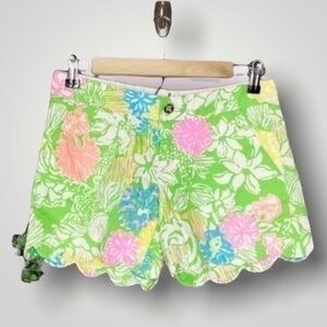 Lilly Pulitzer Womens 5" Buttercup Stretch Short in tropical floral print